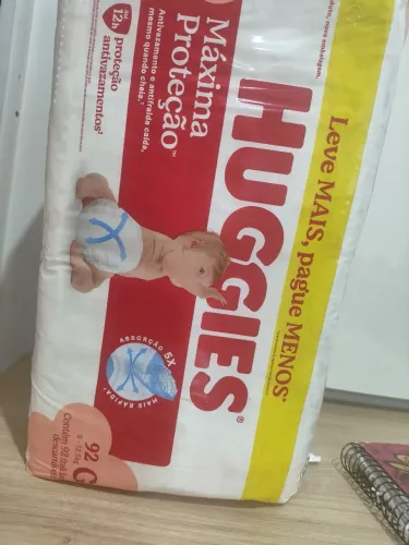 6 pacotes de Fraldas Huggies g 92: unidades ,80 reais cada pacote