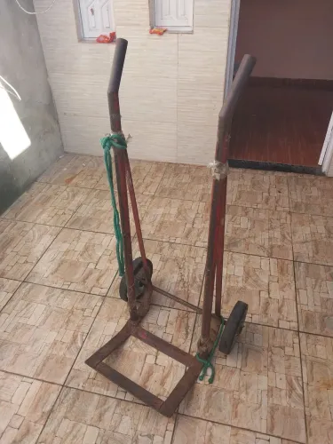 Carrinho de Carga Roda Maciça