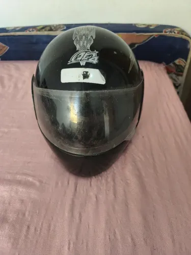 Capacete número 56
