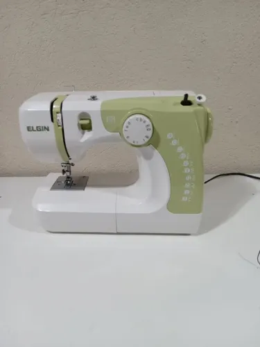 maquina de costura ELGIN JX2050