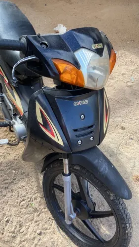 Só vendo moto boa econômica, não ta funcionando a partida só pedal