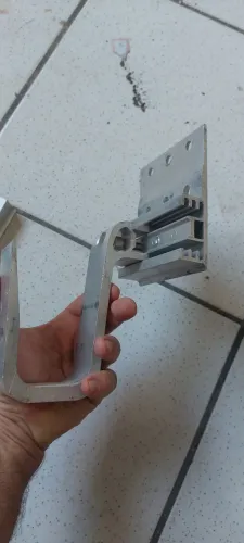 Suporte tipo gancho em aluminio para estrutura fotovoltaica