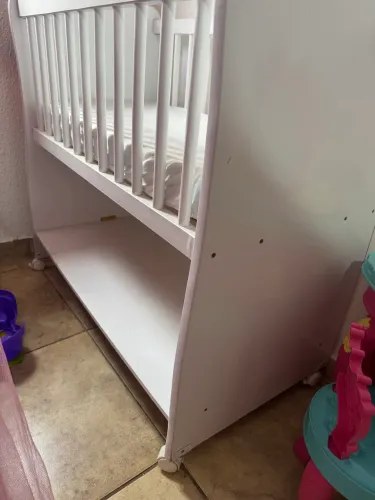 Mini berço com colchão e rodinhas com trava