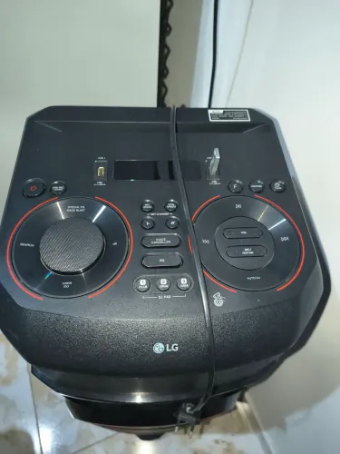Vendo um som LG