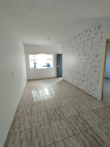 Alugo casa
