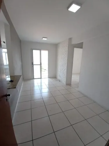 Apto de 2 quartos em Del Castilho - Condomínio America