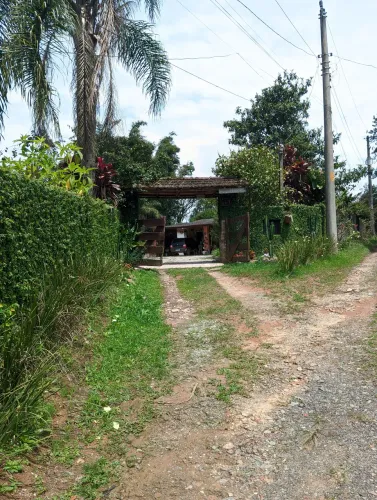 Chácara em estrada do 15, Marsilac.