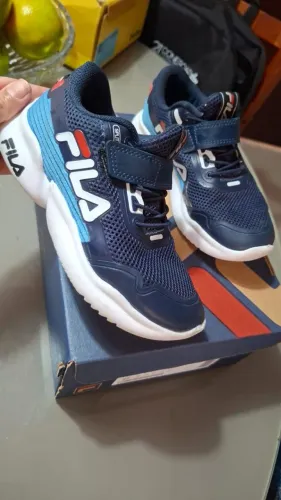 Tenis Fila seminovo<br>tamanho 27<br>Valor 60,00