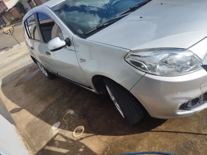 Renault Sandero Expression Hi-flex 1.6 8V 5P 2012