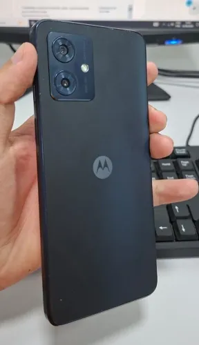 Celular usado (em ótimo estado)