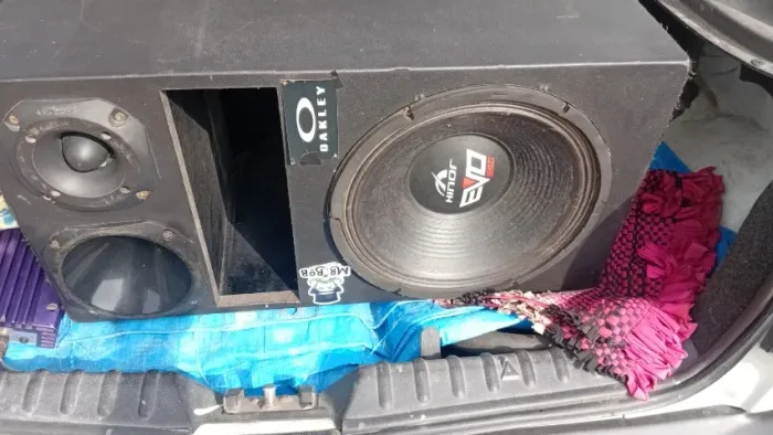 Som automotivo