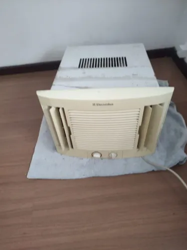 Ar-Condicionado de Janela Electrolux - 7.000 BTUs