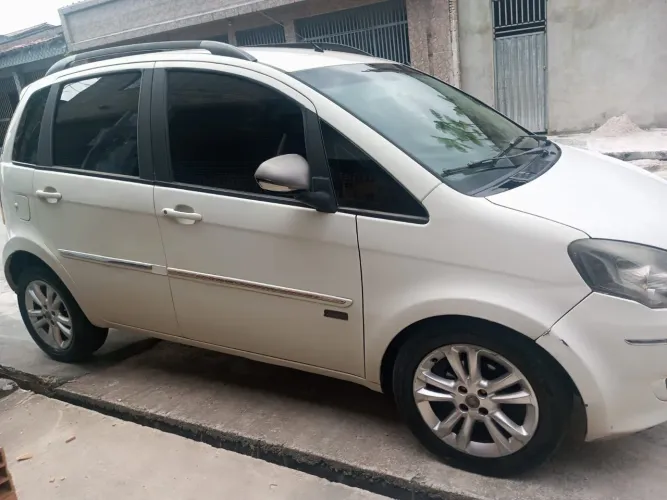 Fiat Idea Essence Sublime Dual.1.6 Flex16v 5P 2014