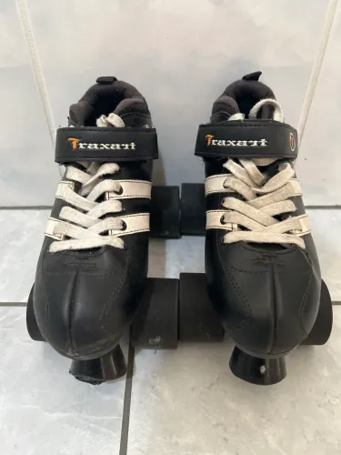 Patins Retrô Traxart, Tam 35/36.