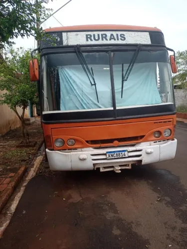 Ônibus rural