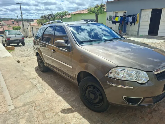 Fiat Palio Week. Attractive 1.4 Fire Flex 8V 2014