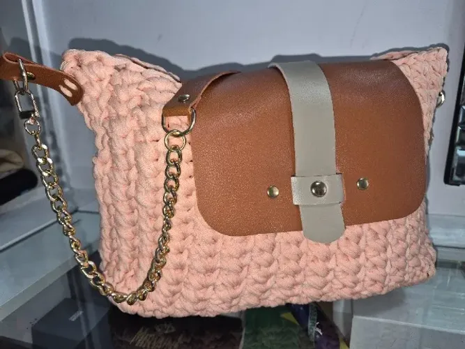Bolsa em croché - artesanal grife "Amor de Vó"