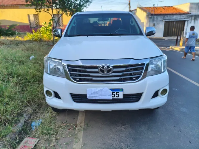 Toyota Hilux CD SRV 4X4 2.7 Flex 16V Aut. 2013