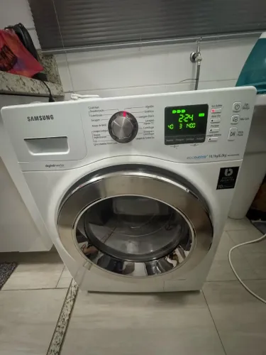 Lava e seca Samsung EcoBubble 10,1kg