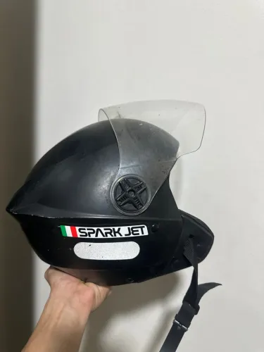 Capacete