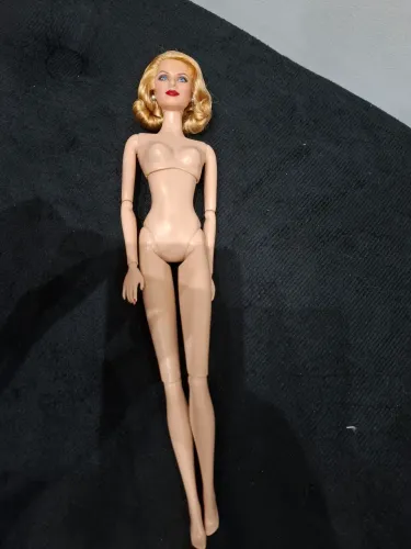 Boneca barbie collector grace kelly