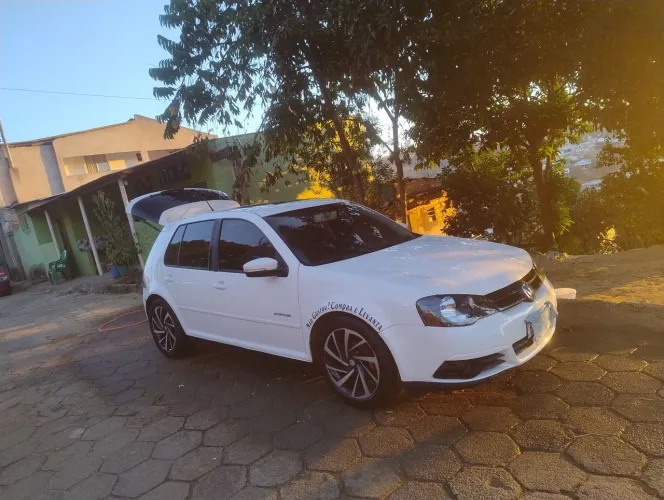 Volkswagen Golf Sportline 1.6 MI Total Flex 8V 4P 2011