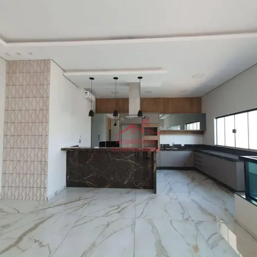 Casa com 3 dormitórios para alugar, 170 m² por R$ 4.500,00/mês - Bandeirantes - Londrina/P