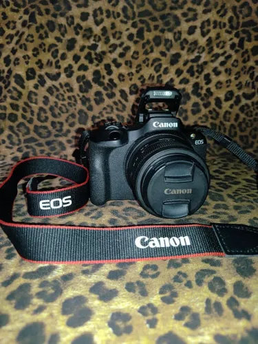 canon eos r100