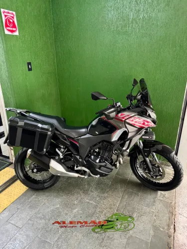 KAWASAKI VERSYS-X 300 TR - Alemao Moto Center