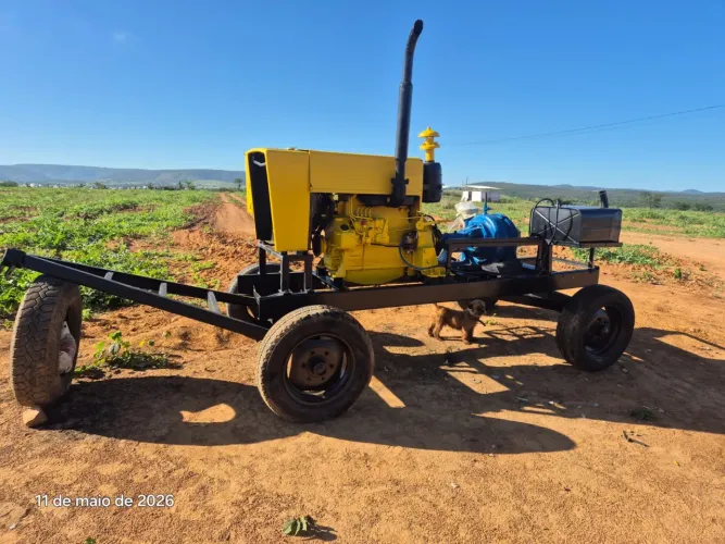 Bomba com motor MWM 4 cilindros