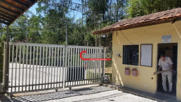 Terreno à venda, 1575 m² por R$ 300.000,00 - Chácaras Embu Colonial - Embu das Artes/SP