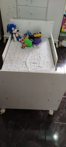 Cama infantil com colchão