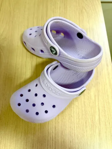 Crocs tamanho 8 - perfeito estado 