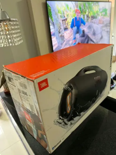 JBL bom box x 4
