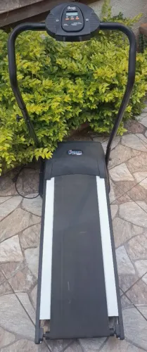 Esteira Dream Fitness DR-1000 PLUS Até 100 kilos.