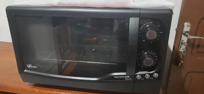 Forno Elétrico Fischer Gourmet Grill Bancada Preto em ótimas condições