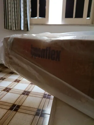 Colchão nipponflex magnético solteiro novo,sem uso medindo 0.88×188