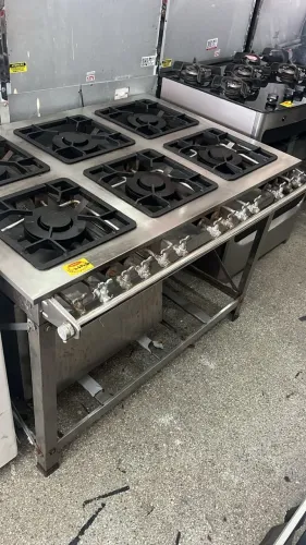 Fogão industrial 6 bocas com forno 