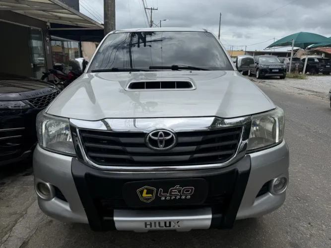 Toyota Hilux CD SR D4-d 4X4 3.0 TDI Dies Aut. 2013
