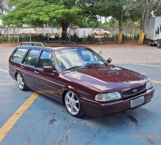 Ford Royale GL 1.8/1.8i 2P E 4P (álcool) 1995