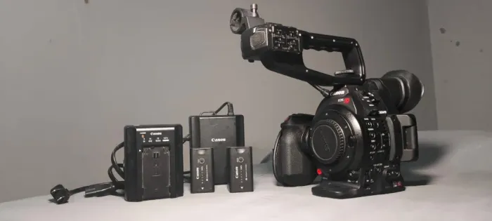 Câmera de Cinema C100 Mark II