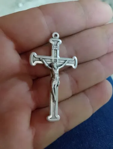Crusifixo pingente ( peça de qualidade)
