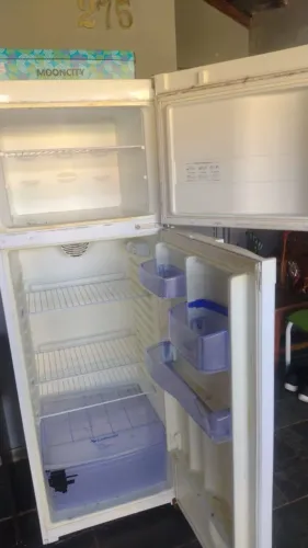 Geladeira continental duplex110vtz, 250,00