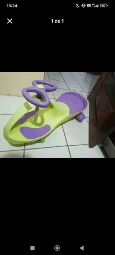 Carrinho rolimã com roda que pisca novo