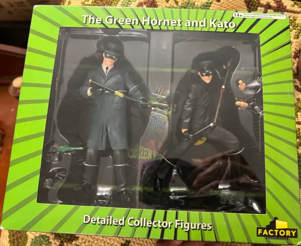 figuras colecionáveis nova do Besouro Verde e Kato produzido pela Factory Entertainment