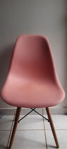 Cadeira rosa