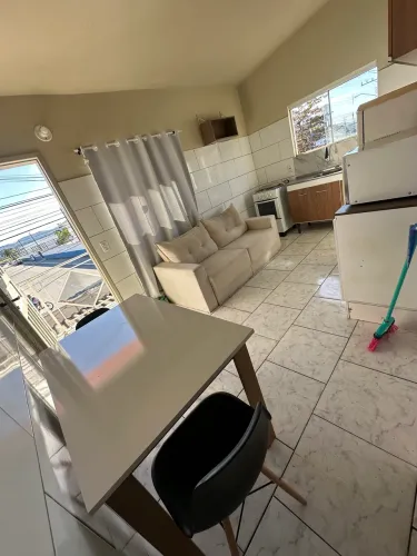 Alugo kit net ar condicionado 1quarto bairro Rio Grande de frete pro nova palhoça