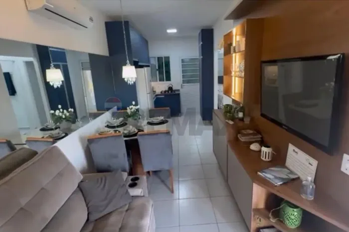 "Casa Nova e Moderna em Ribas do Rio Pardo: Conforto e Estilo"