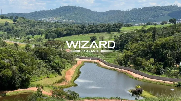 Terreno em Atibaia com 300 metros em condomínio fechado com ampla área de lazer completa