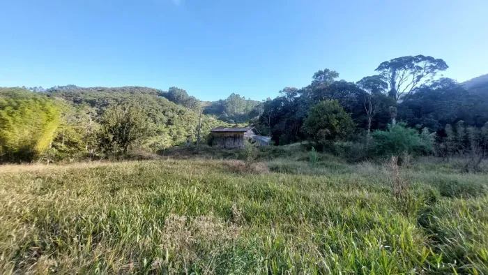 Sítio para venda possui 20 hectares em Área Rural - Águas Mornas - SC